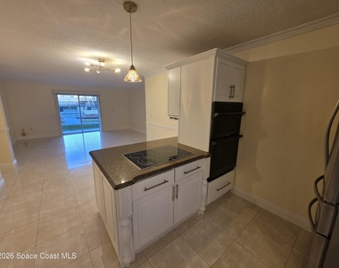 189 Cambridge Lane - Photo Thumbnail 5