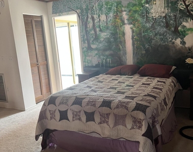 8154 Ridgewood Avenue - Photo Thumbnail 17
