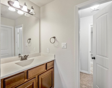 11306 Longmire Creek Court - Photo Thumbnail 34