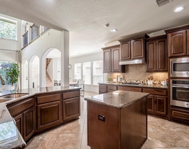 11306 Longmire Creek Court - Photo Thumbnail 20