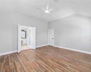 457 Corridor Way - Photo Thumbnail 27
