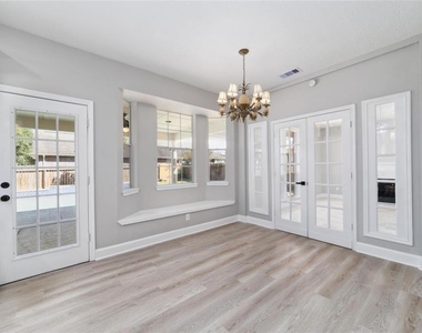 457 Corridor Way - Photo Thumbnail 14