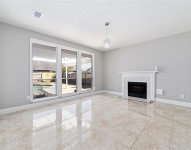 457 Corridor Way - Photo Thumbnail 13