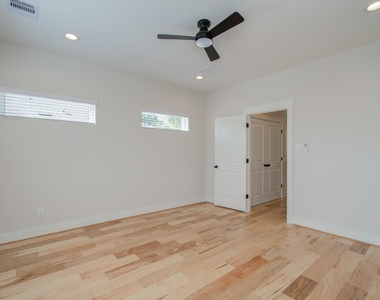5309 Donovan Gardens Lane - Photo Thumbnail 8