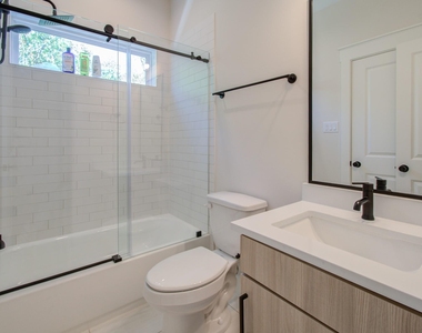 5309 Donovan Gardens Lane - Photo Thumbnail 15