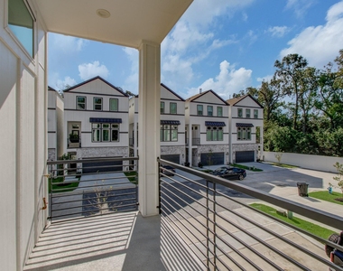 5309 Donovan Gardens Lane - Photo Thumbnail 4
