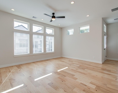 5309 Donovan Gardens Lane - Photo Thumbnail 6