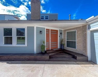 14427 Briarhills Parkway - Photo Thumbnail 3