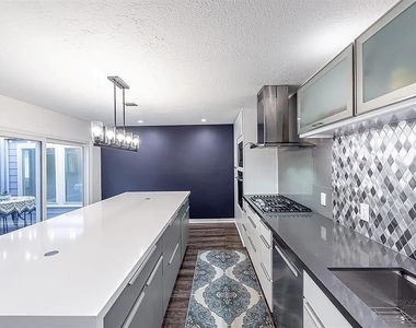 14427 Briarhills Parkway - Photo Thumbnail 9