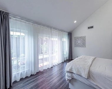 14427 Briarhills Parkway - Photo Thumbnail 16