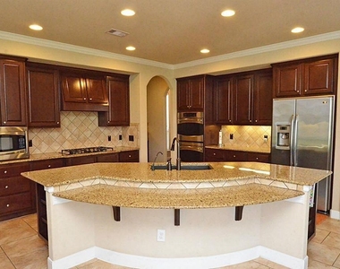 510 Mcallister Avenue - Photo Thumbnail 5