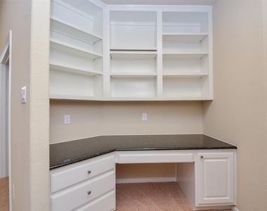 510 Mcallister Avenue - Photo Thumbnail 9
