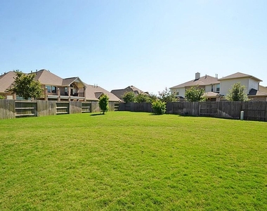 510 Mcallister Avenue - Photo Thumbnail 24