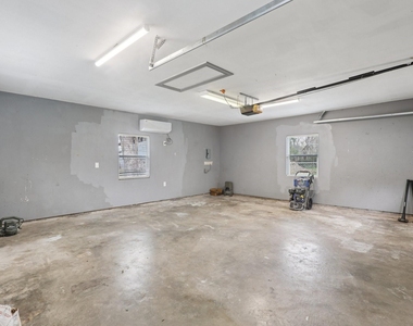 3919 Galway Lane - Photo Thumbnail 13