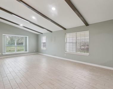 3919 Galway Lane - Photo Thumbnail 5
