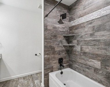 3919 Galway Lane - Photo Thumbnail 16