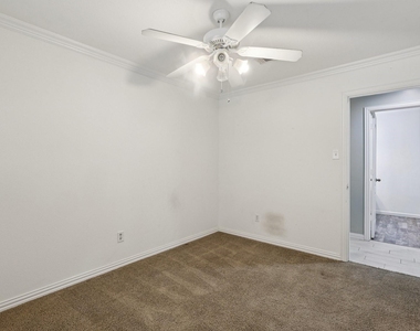3919 Galway Lane - Photo Thumbnail 15