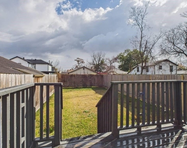 6310 Norland Street - Photo Thumbnail 30