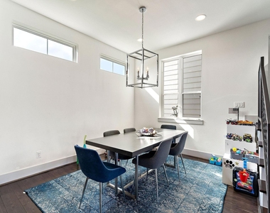 4621 Chartres Street - Photo Thumbnail 8