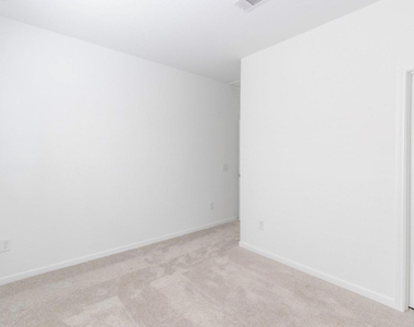1052 Greenshank Drive - Photo Thumbnail 21