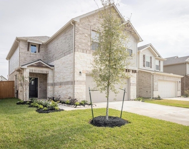 1052 Greenshank Drive - Photo Thumbnail 1