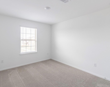 1052 Greenshank Drive - Photo Thumbnail 15
