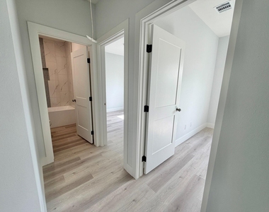 3537 Alderfer Street - Photo Thumbnail 14