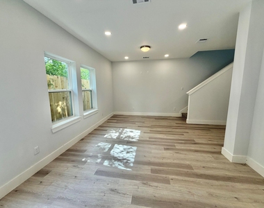 3537 Alderfer Street - Photo Thumbnail 3