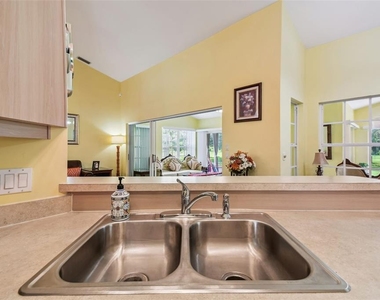 12728 Flamingo Parkway - Photo Thumbnail 15