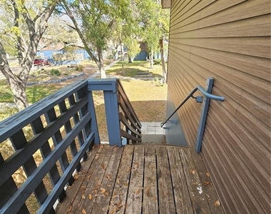 7611 Paula Drive - Photo Thumbnail 12