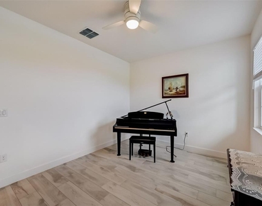 5413 Wishing Arch Drive - Photo Thumbnail 22