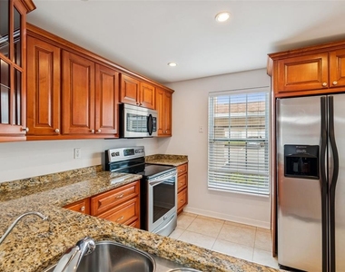 10375 Carrollwood Lane - Photo Thumbnail 8