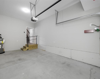 2115 Sebring Place - Photo Thumbnail 44