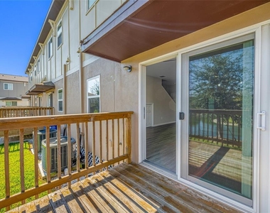 2115 Sebring Place - Photo Thumbnail 18