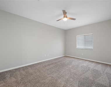 2115 Sebring Place - Photo Thumbnail 27