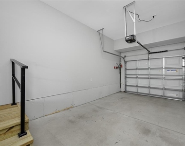 2115 Sebring Place - Photo Thumbnail 42