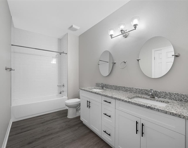 2115 Sebring Place - Photo Thumbnail 40