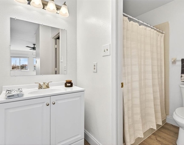 1805 Mariner Drive - Photo Thumbnail 15
