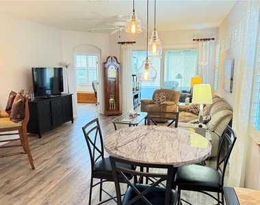 2052 Inverness Greens Drive - Photo Thumbnail 9