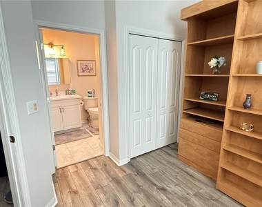 2052 Inverness Greens Drive - Photo Thumbnail 24