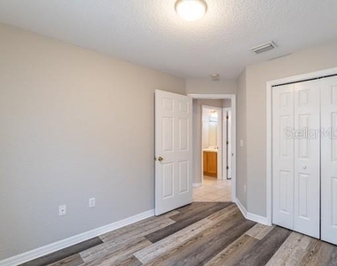 9 E 5th Street - Photo Thumbnail 15