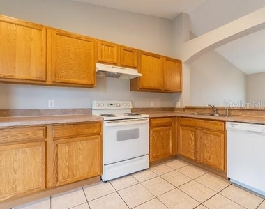 9 E 5th Street - Photo Thumbnail 18