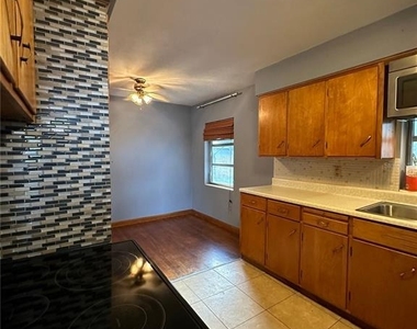 1400 Carolina Avenue - Photo Thumbnail 13
