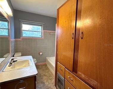 1400 Carolina Avenue - Photo Thumbnail 16
