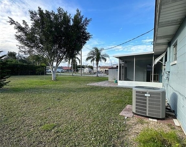 1400 Carolina Avenue - Photo Thumbnail 9
