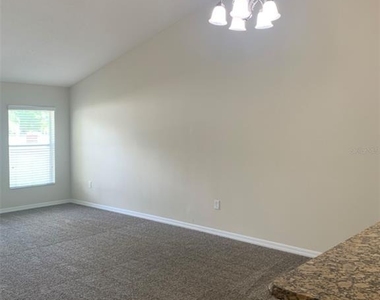 521 Montana Avenue - Photo Thumbnail 1