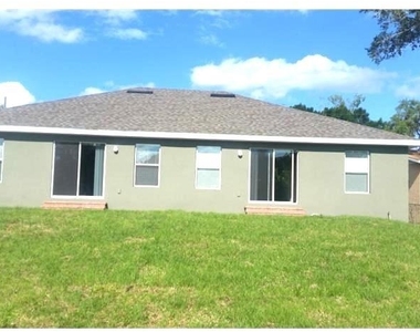 521 Montana Avenue - Photo Thumbnail 11
