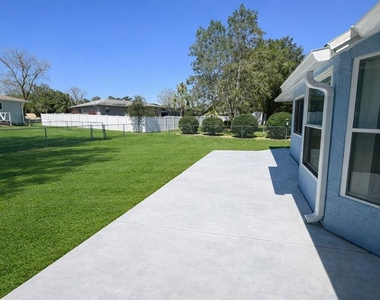 3442 N Tamarisk Avenue - Photo Thumbnail 13