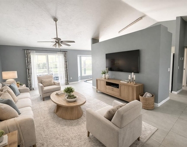 3442 N Tamarisk Avenue - Photo Thumbnail 2