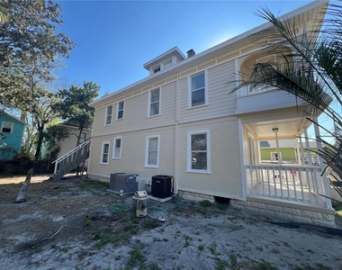 209 Taylor Avenue - Photo Thumbnail 13